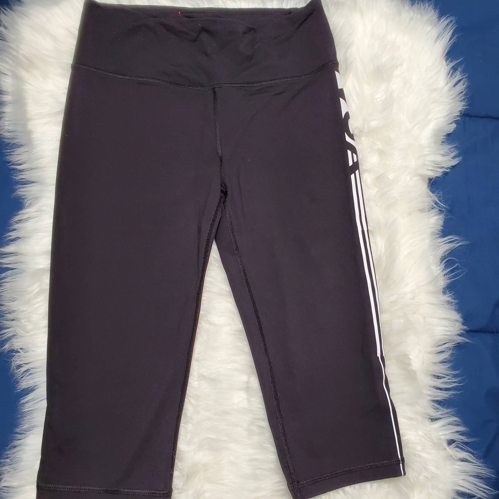 Vsx Knock-Out Victoria's Secret Capris
